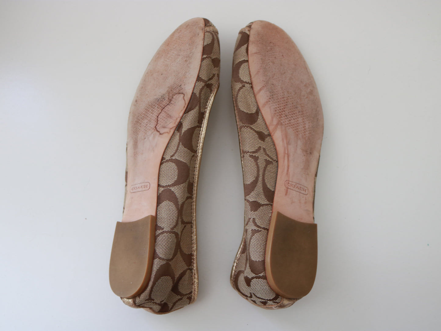 Coach Legacy Turnlock Flats (Size 9B)