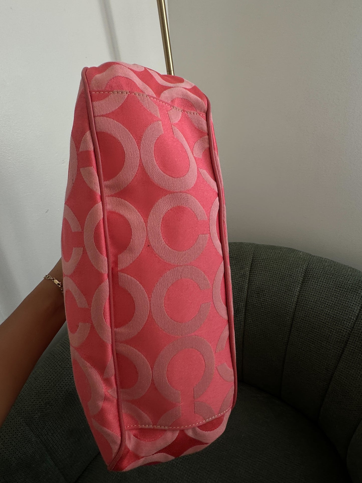 Pink Madison Op Art Shoulder Bag