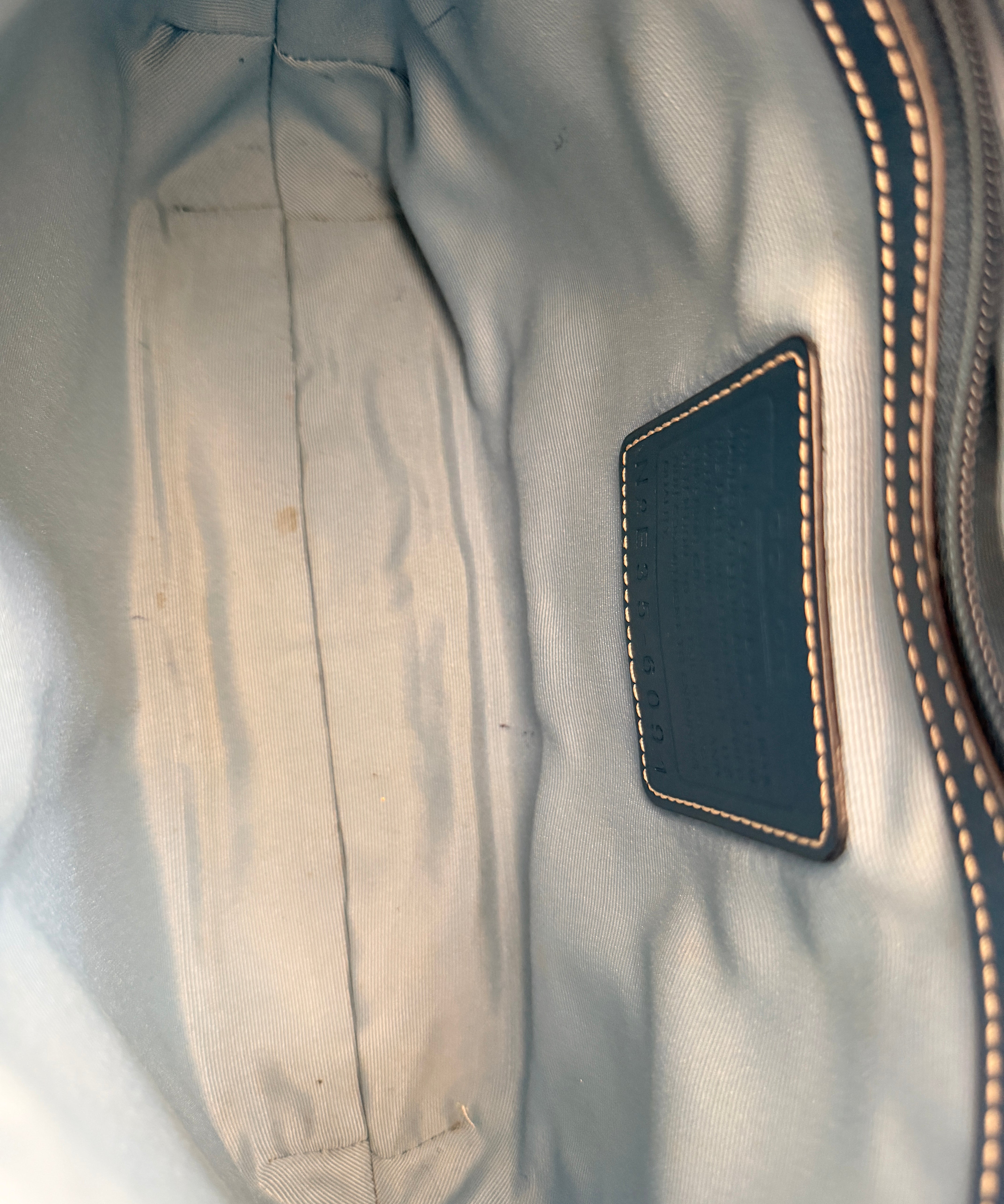 Coach Blue Trim Hamptons Clip Bag