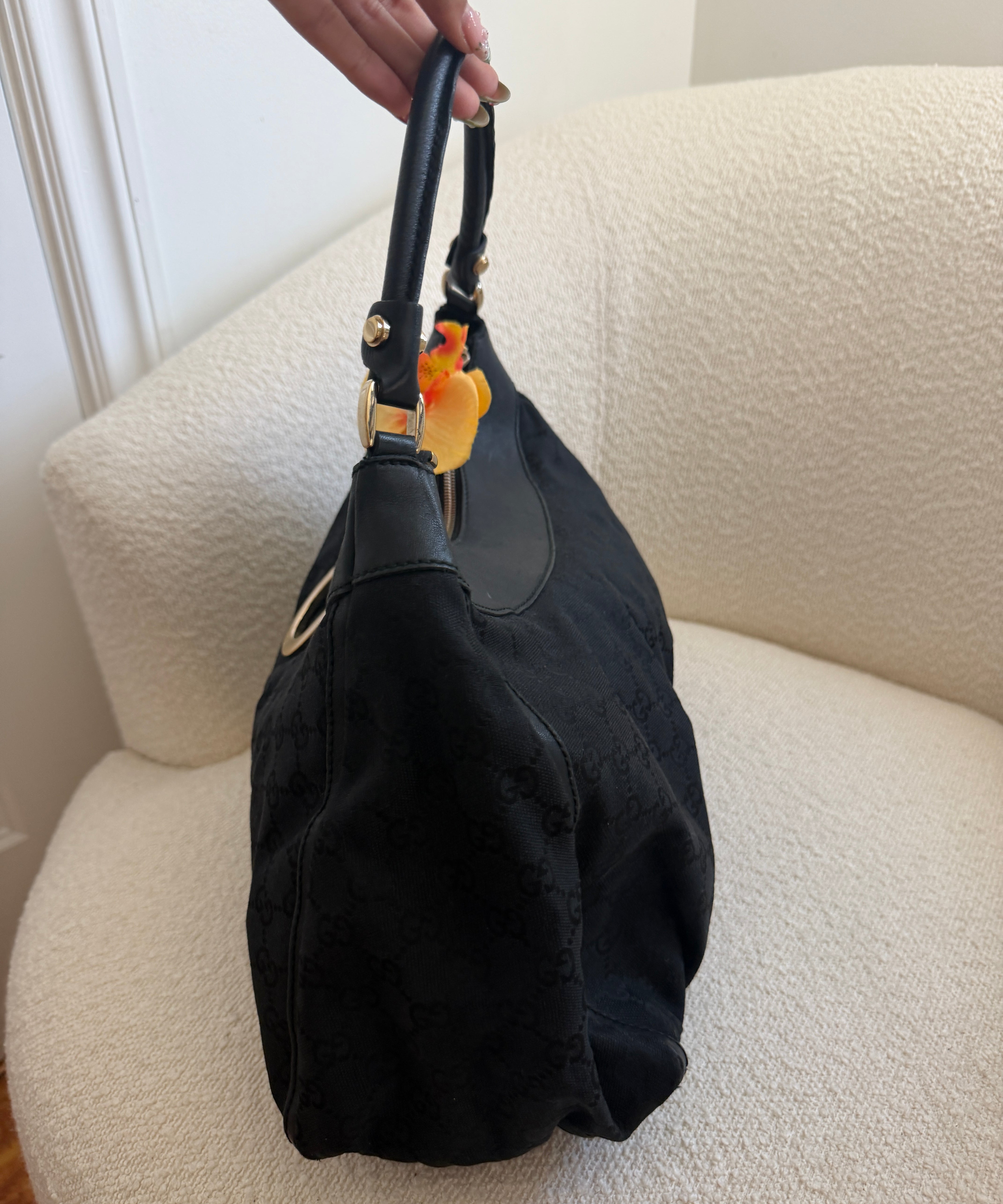 Black Gucci D-Ring Abbey Large Shoulder Bag