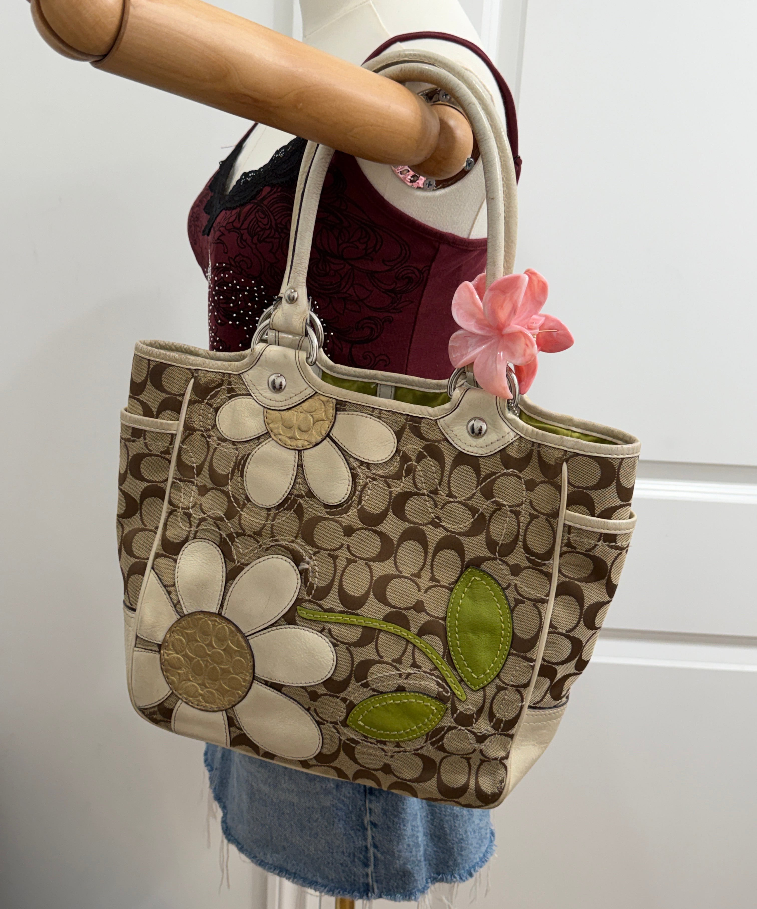 Spring Daisy Coach Signature Tote Bag