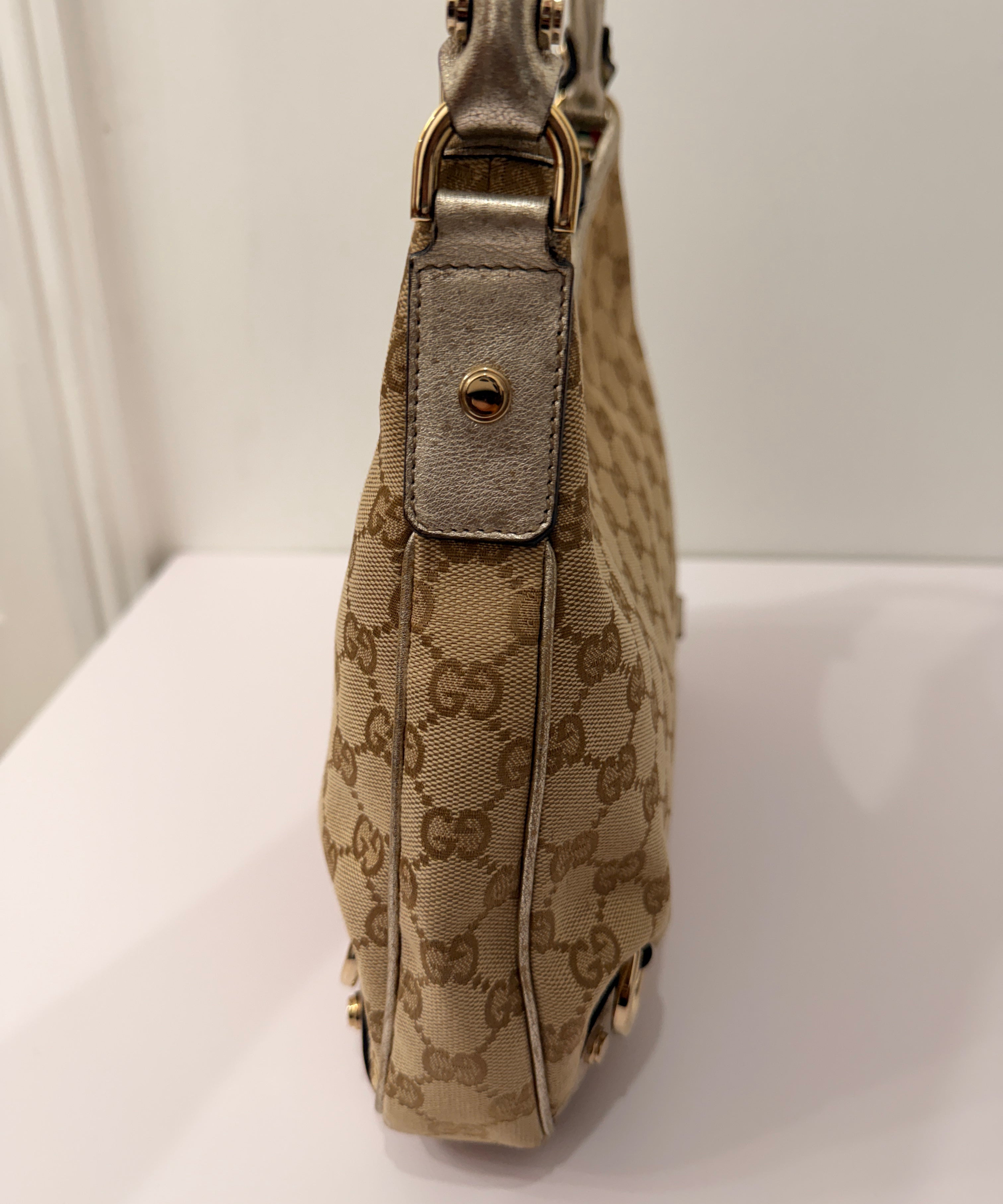 Gold Gucci Abbey D-Ring Medium Hobo Shoulder Bag