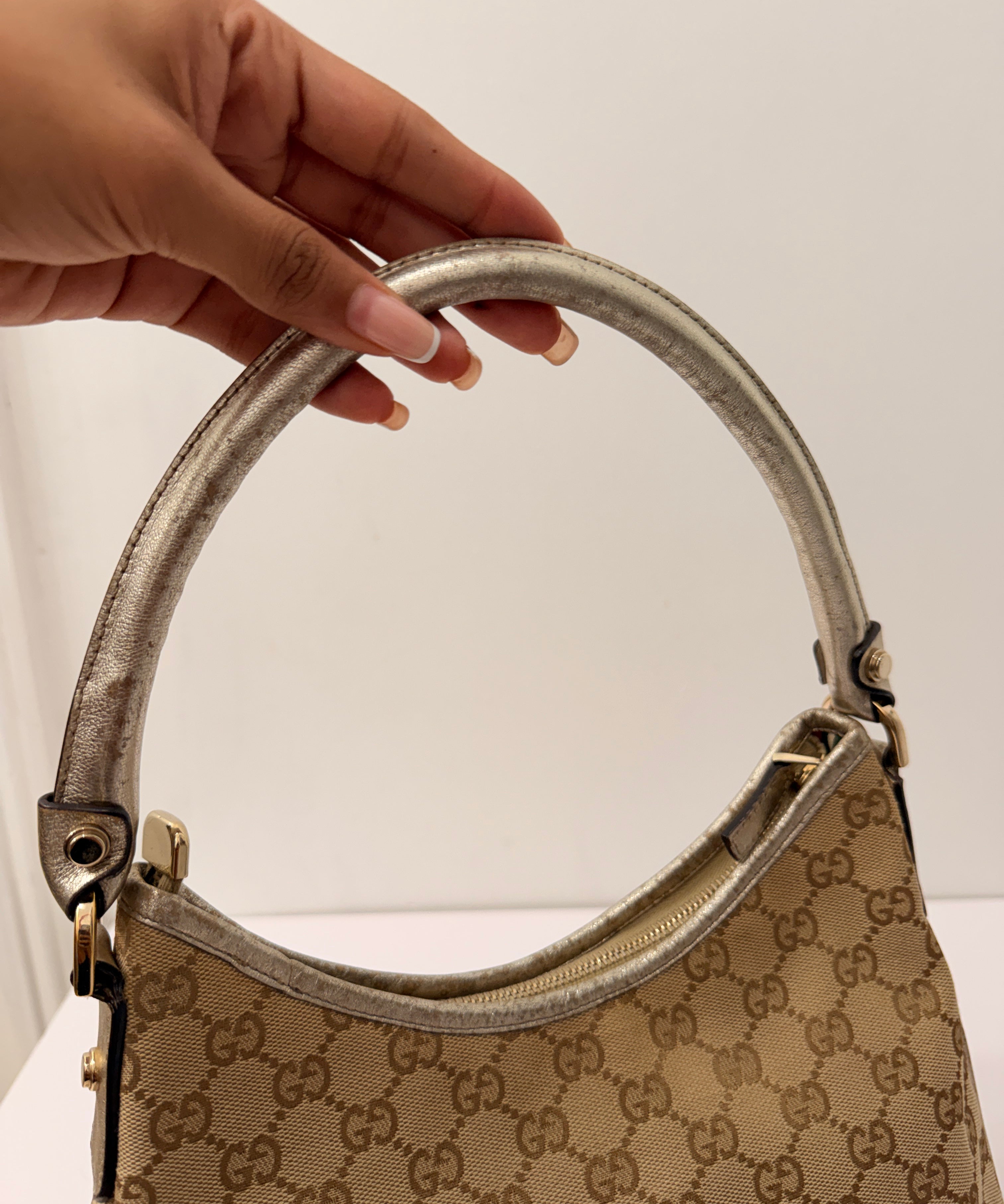 Gold Gucci Abbey D-Ring Medium Hobo Shoulder Bag