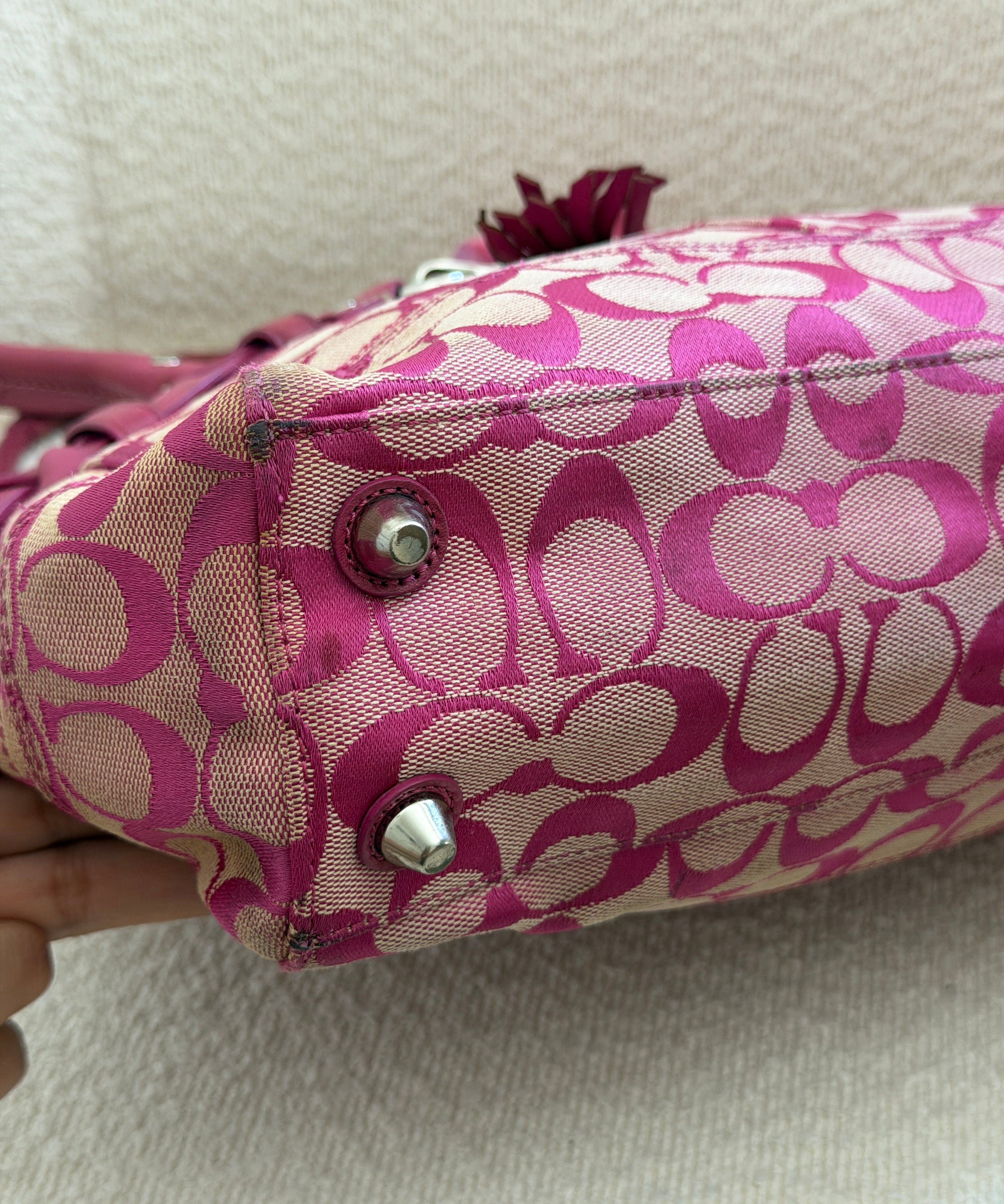 Coach Pink Signature Hamptons Carry-All Bag