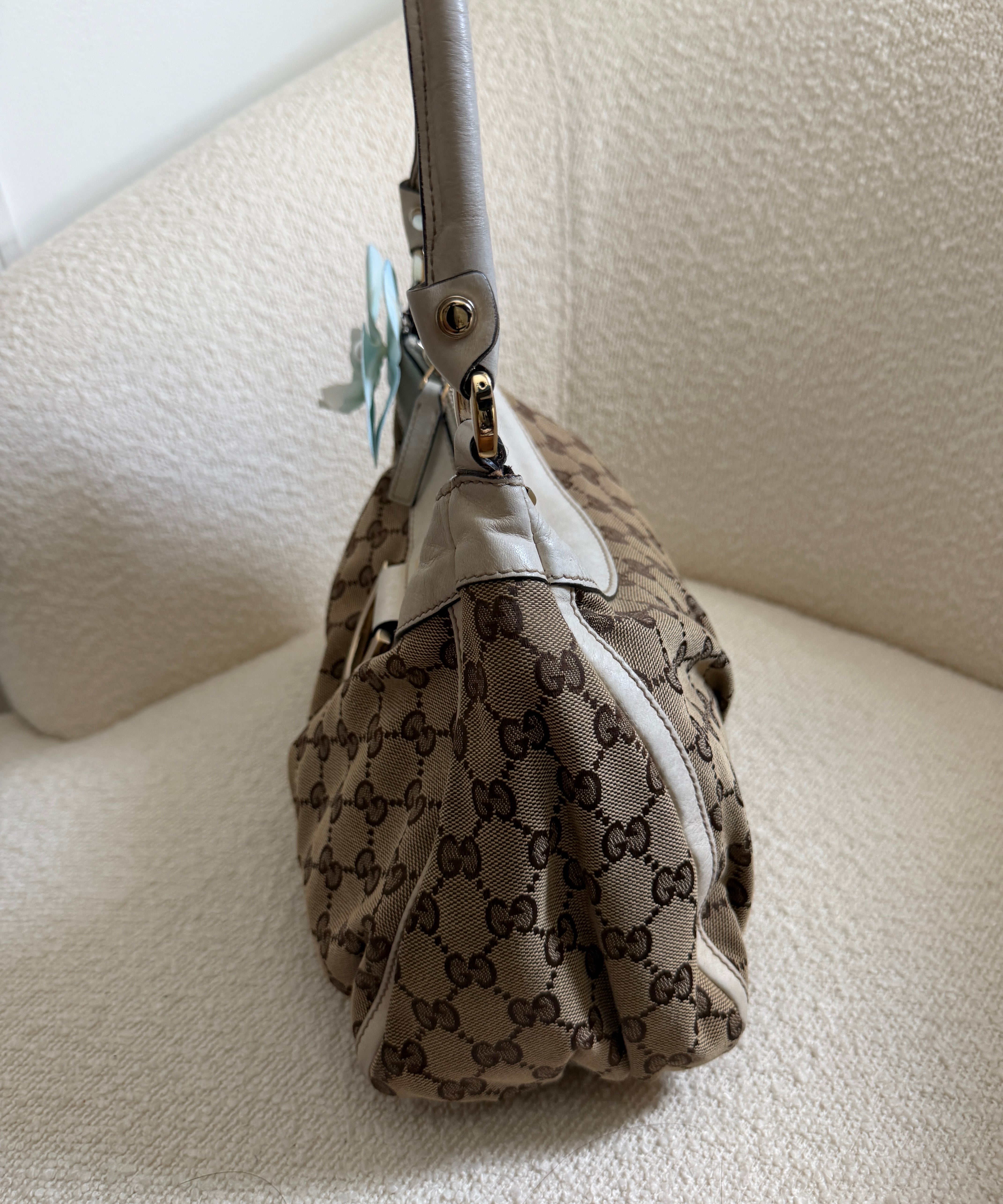 White Gucci D-Ring Shoulder Bag