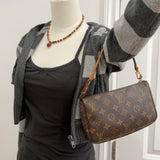 1998 Vintage Louis Vuitton Pochette Accessoires Bag