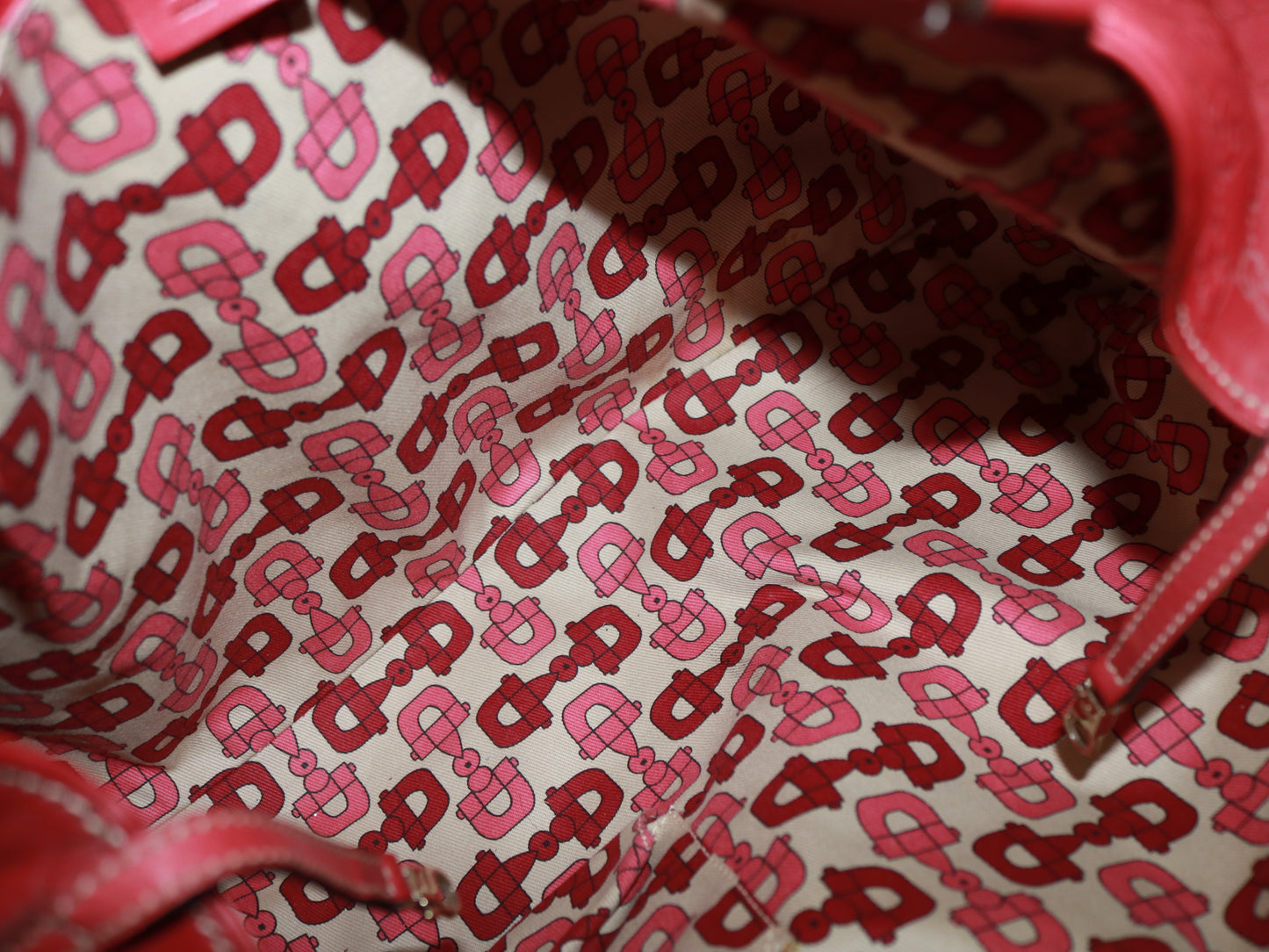 Gucci Red Signature Guccissima Tote