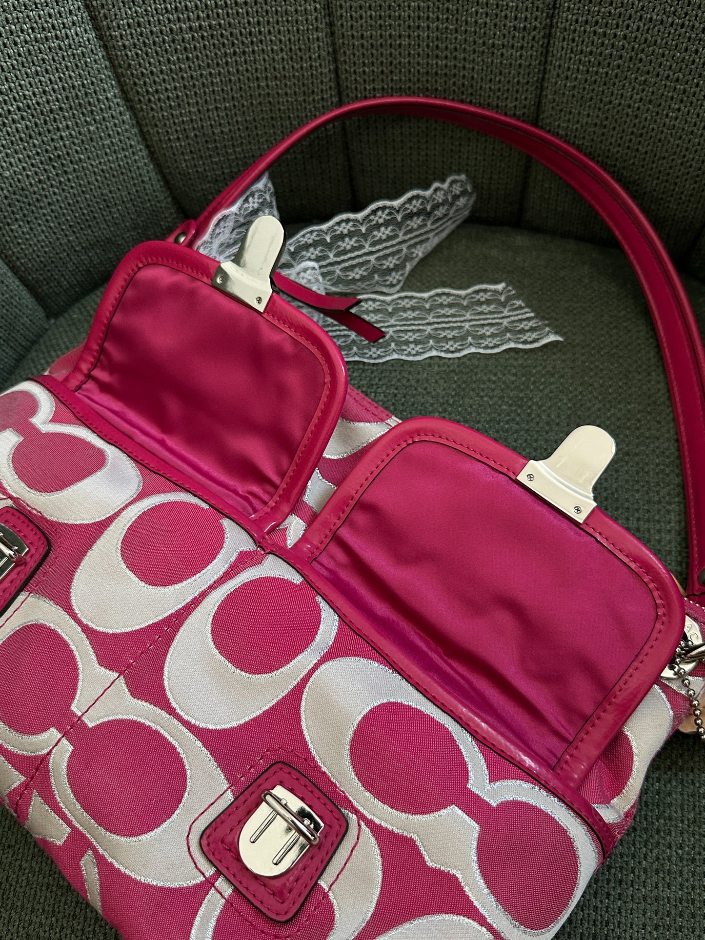 Rare Pink Coach Poppy Double Pocket Pushlock Bag