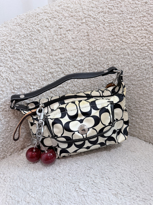 Coach Signature Top Handle Pochette
