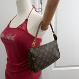 1998 Vintage Louis Vuitton Pochette Accessoires Bag